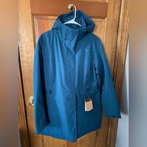 North Face woman’s Ancha Hooded waterproof parka